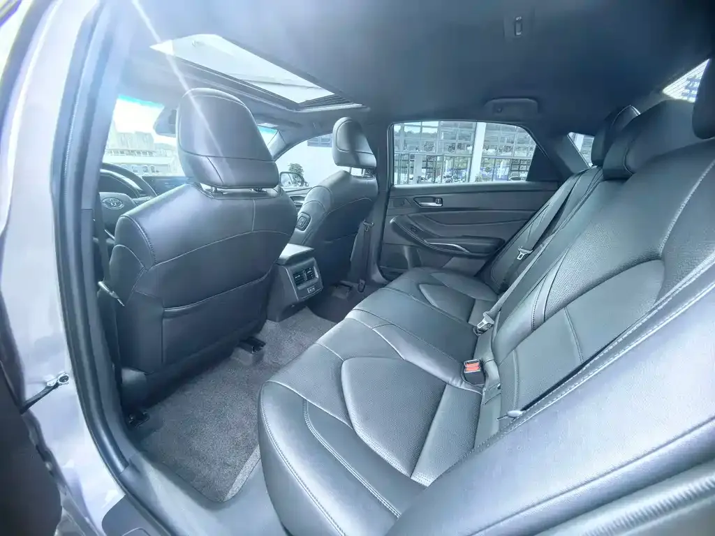 Toyota Avalon 2022 из CN, фото 8