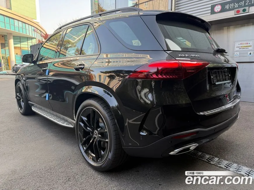 Mercedes-Benz GLE-Class — фото 4