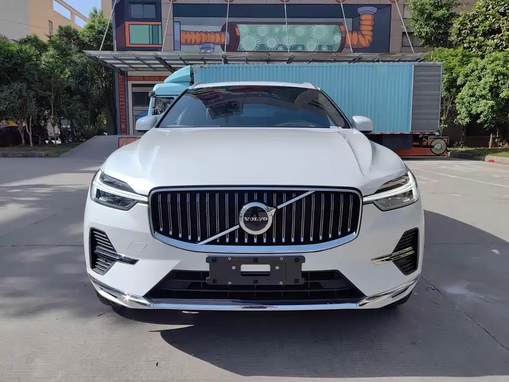 Volvo XC60 2022 из CN, фото 2
