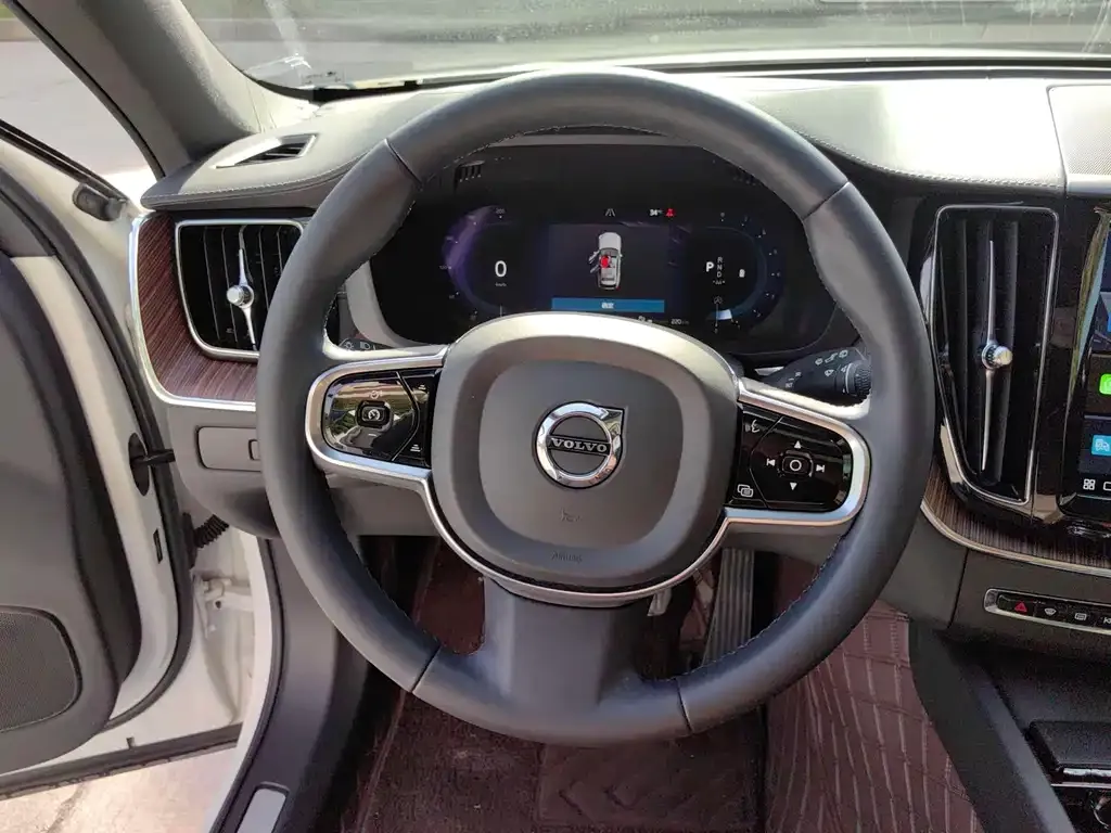 Volvo XC60 2022 из CN, фото 6