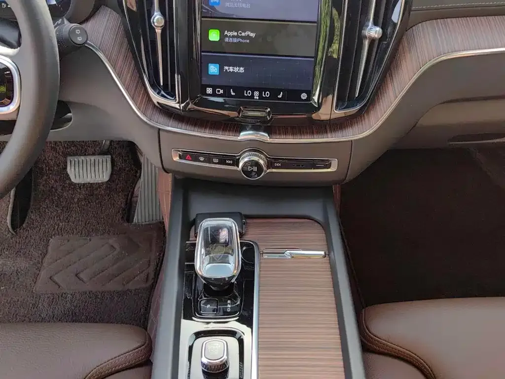 Volvo XC60 2022 из CN, фото 7