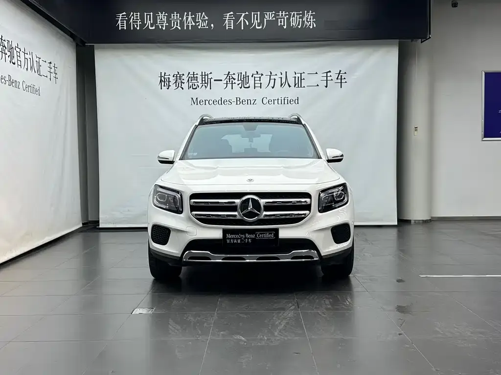 Mercedes-Benz GLB — фото 2