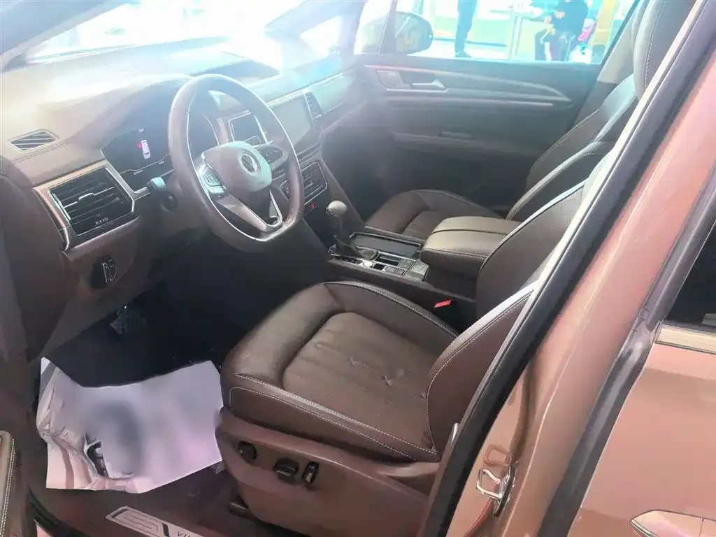 Volkswagen Viloran 2023 из CN, фото 10