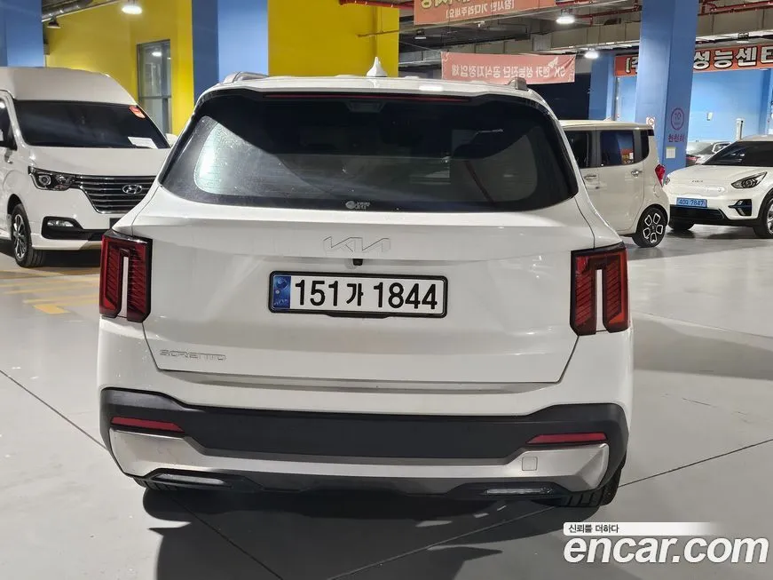 Kia Sorento — фото 5