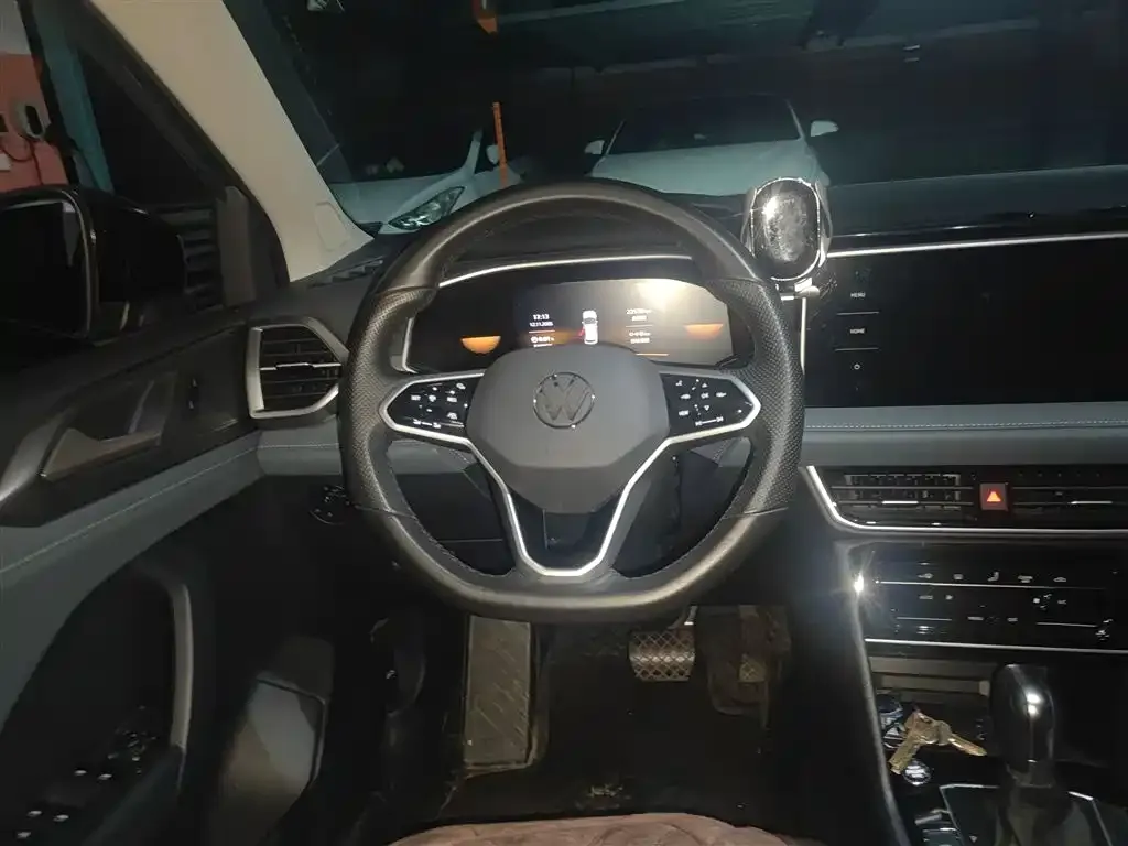 Volkswagen Tharu 2023 из CN, фото 3
