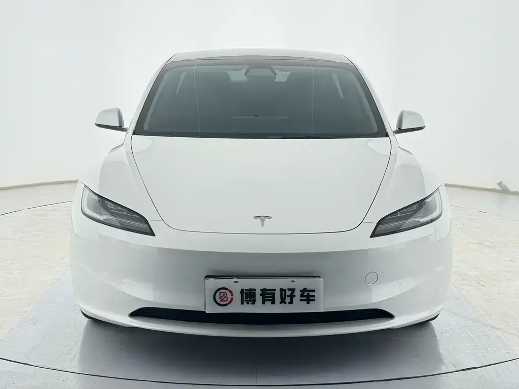 Tesla Model 3 2024 из CN, фото 2