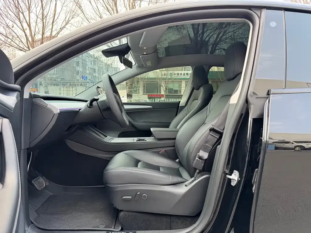 Tesla Model Y 2024 из CN, фото 9