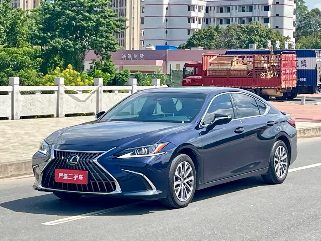 Lexus ES 2023 из CN, фото 1