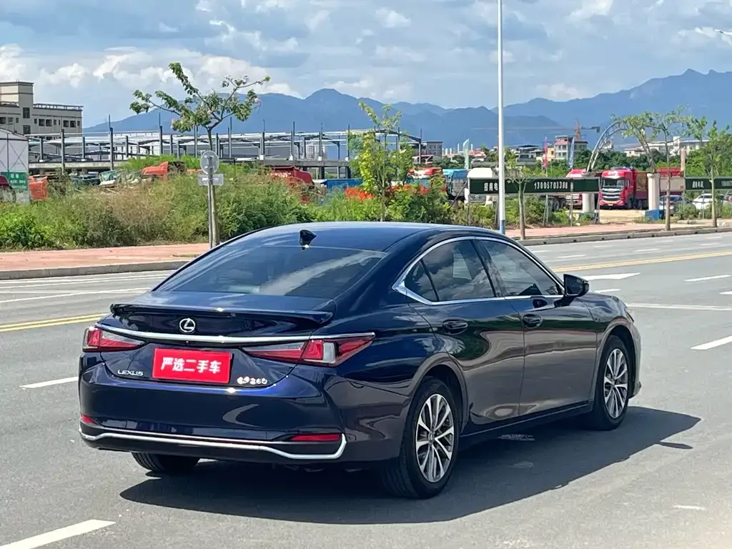 Lexus ES 2023 из CN, фото 4