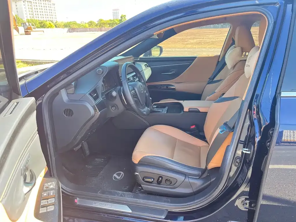 Lexus ES 2023 из CN, фото 7