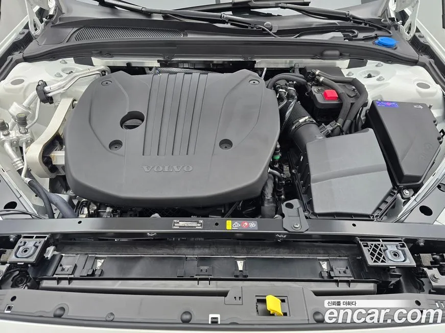 Volvo V60 2025 из KR, фото 6