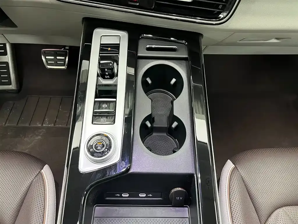 Volkswagen Tavendor 2022 из CN, фото 5