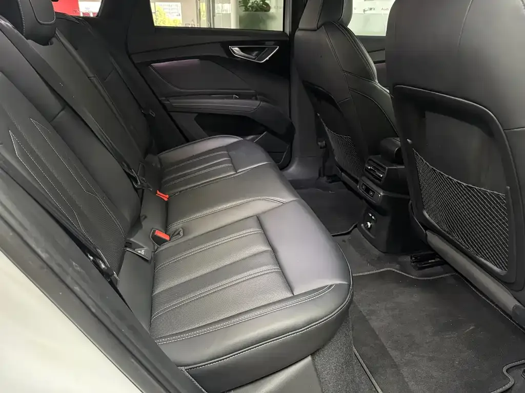 Audi Q4 e-tron 2024 из CN, фото 7