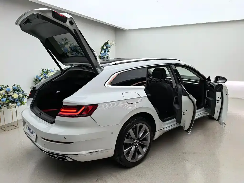 Volkswagen CC 2022 из CN, фото 5