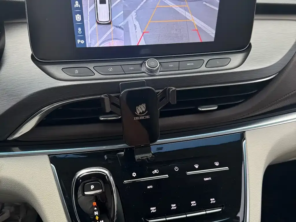 Buick GL8 2023 из CN, фото 10