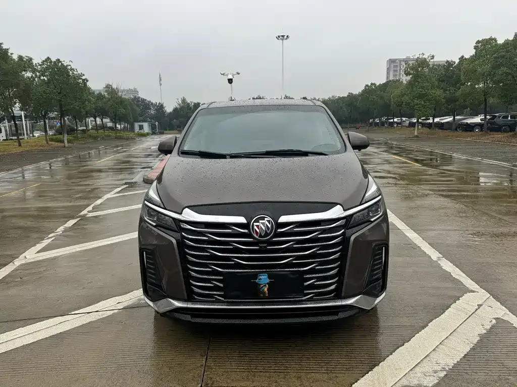 Buick GL8 2023 из CN, фото 2