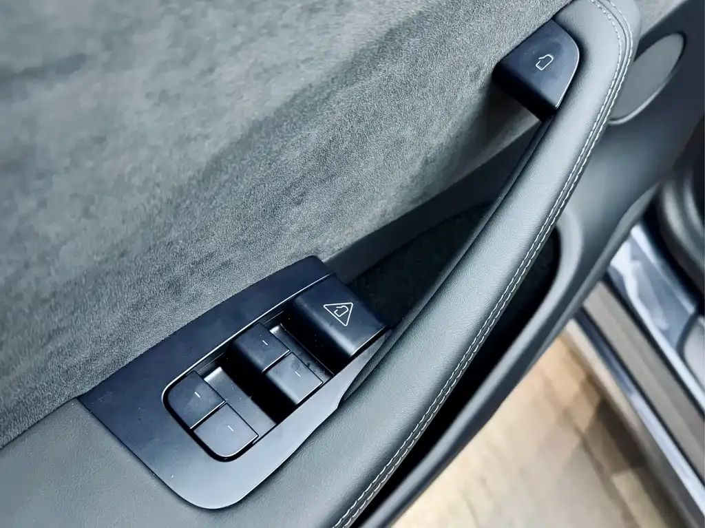 Tesla Model 3 2025 из CN, фото 10