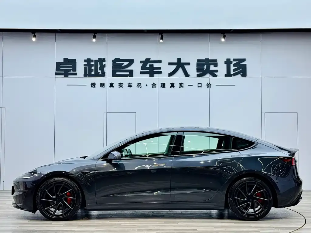 Tesla Model 3 2025 из CN, фото 3