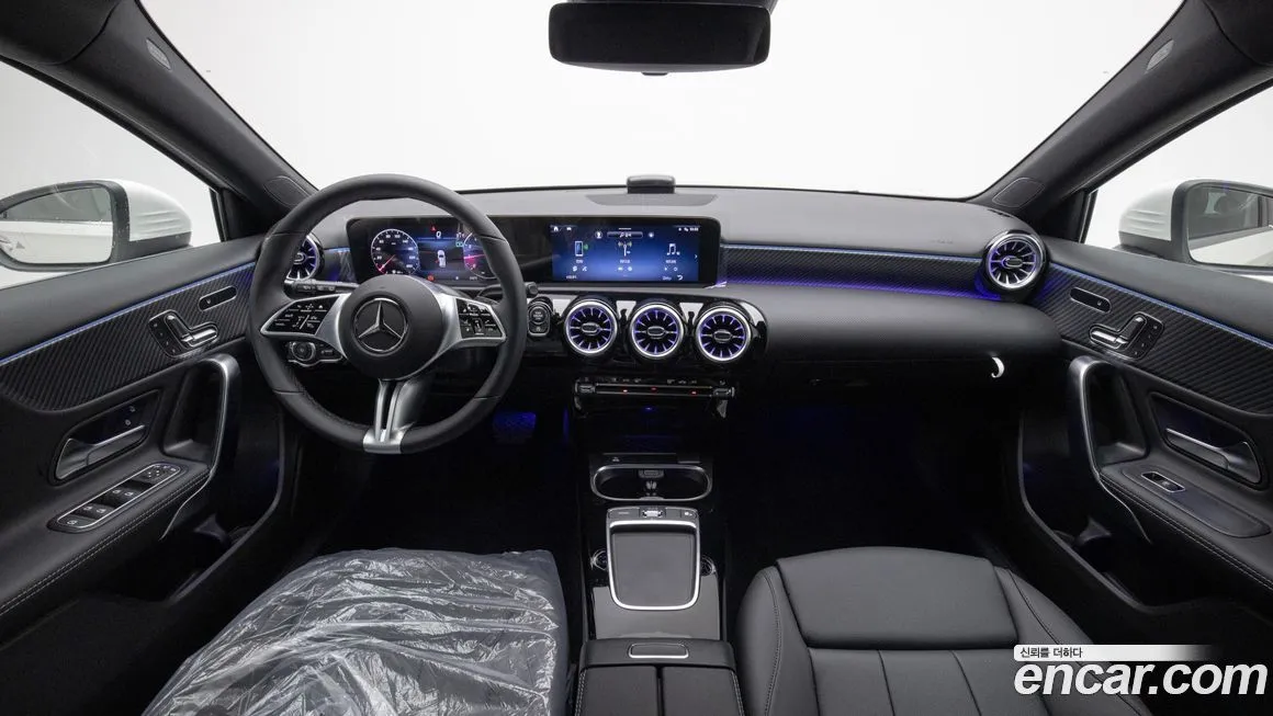 Mercedes-Benz A-Class — фото 7
