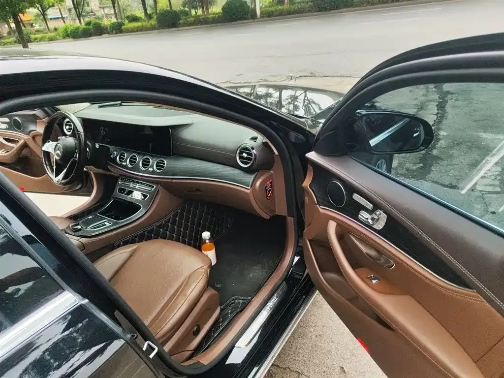 Mercedes-Benz E-Class 2023 из CN, фото 3