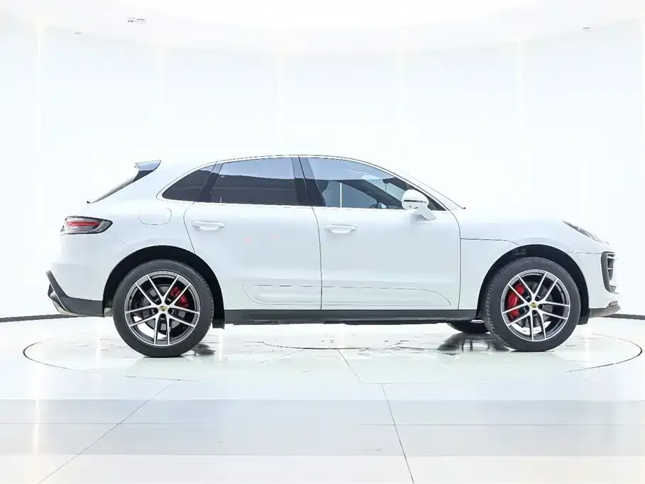 Porsche Macan 2023 из CN, фото 4