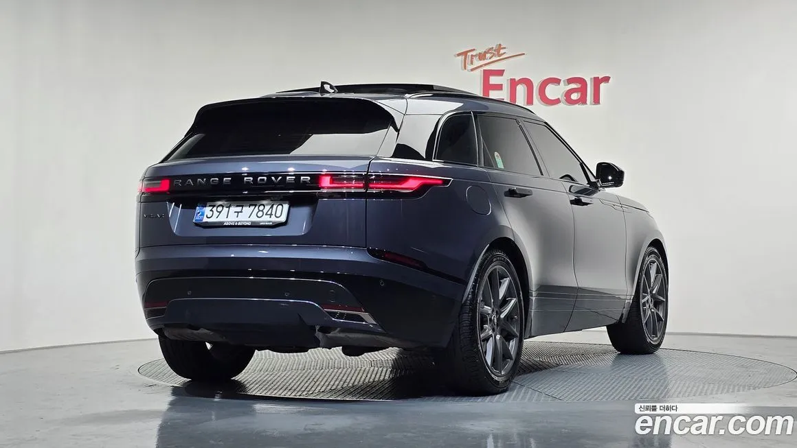 Land Rover Range Rover Velar 2025 из KR, фото 2