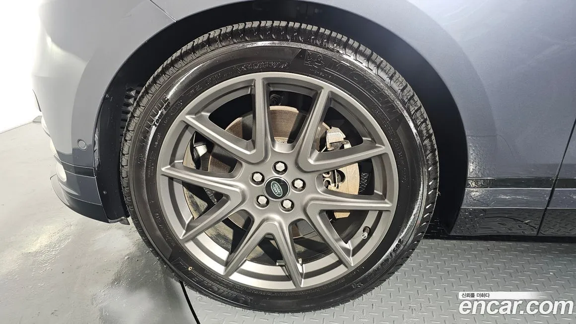 Land Rover Range Rover Velar 2025 из KR, фото 5