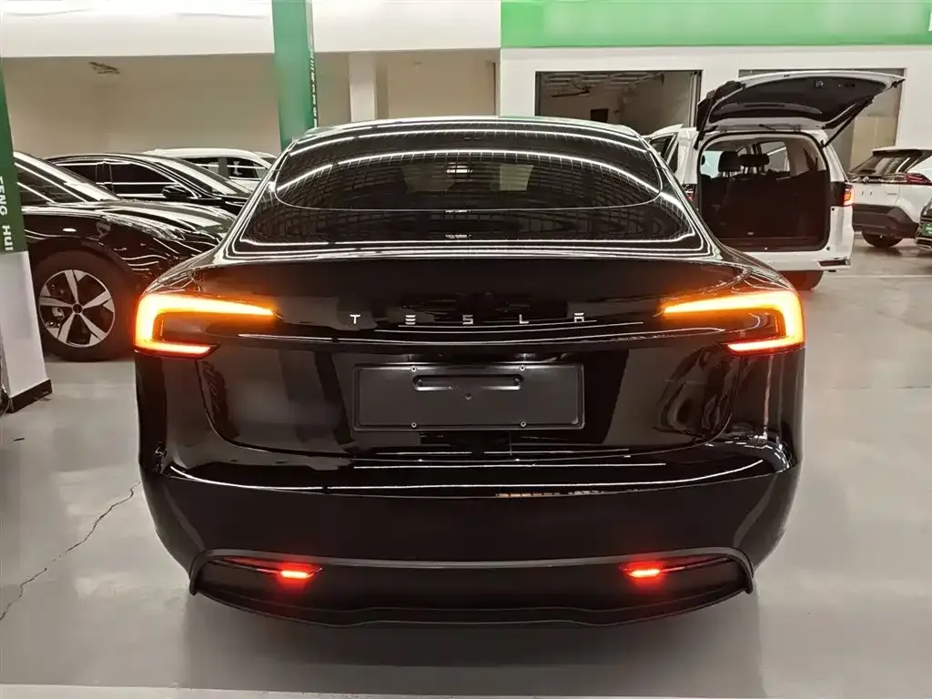Tesla Model 3 2023 из CN, фото 6