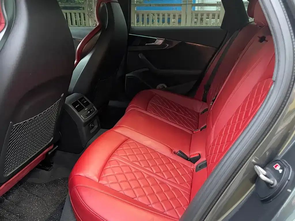 Audi S4 2021 из CN, фото 6