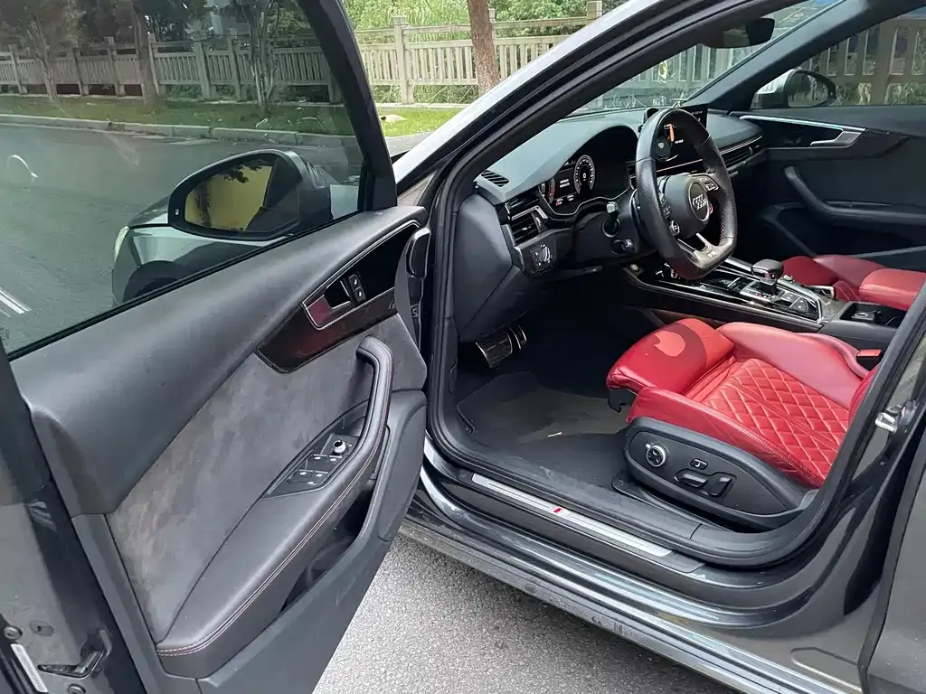 Audi S4 2021 из CN, фото 7