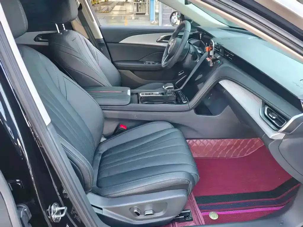 Hongqi H5 2025 из CN, фото 10