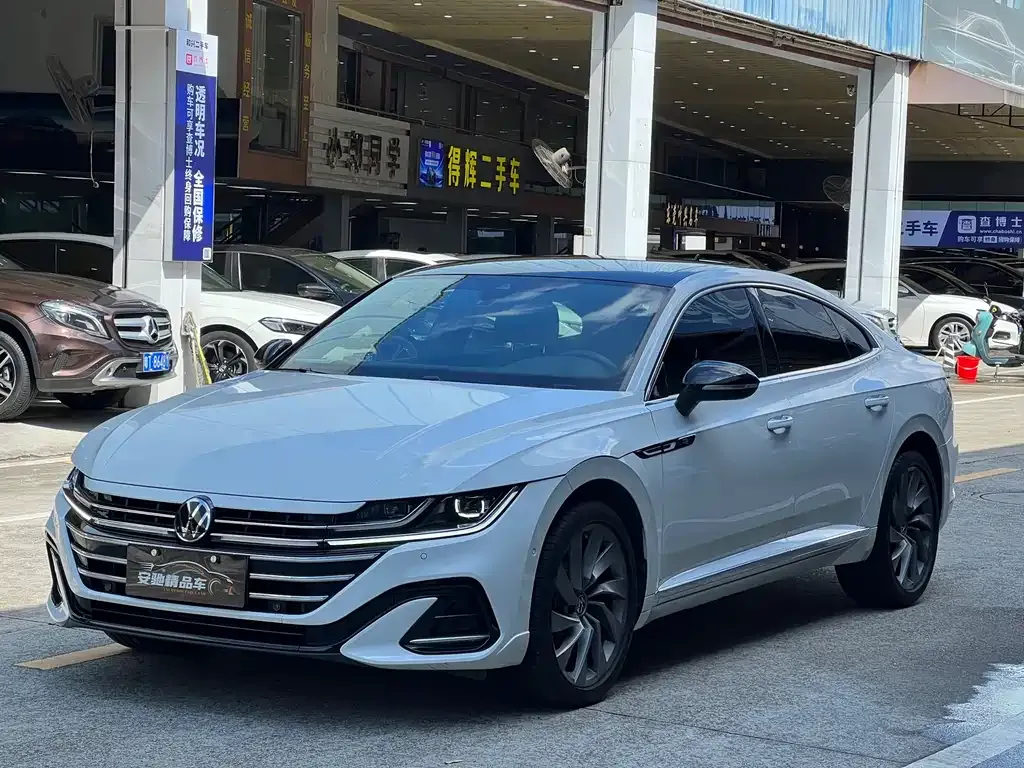 Volkswagen CC 2024 из CN, фото 1