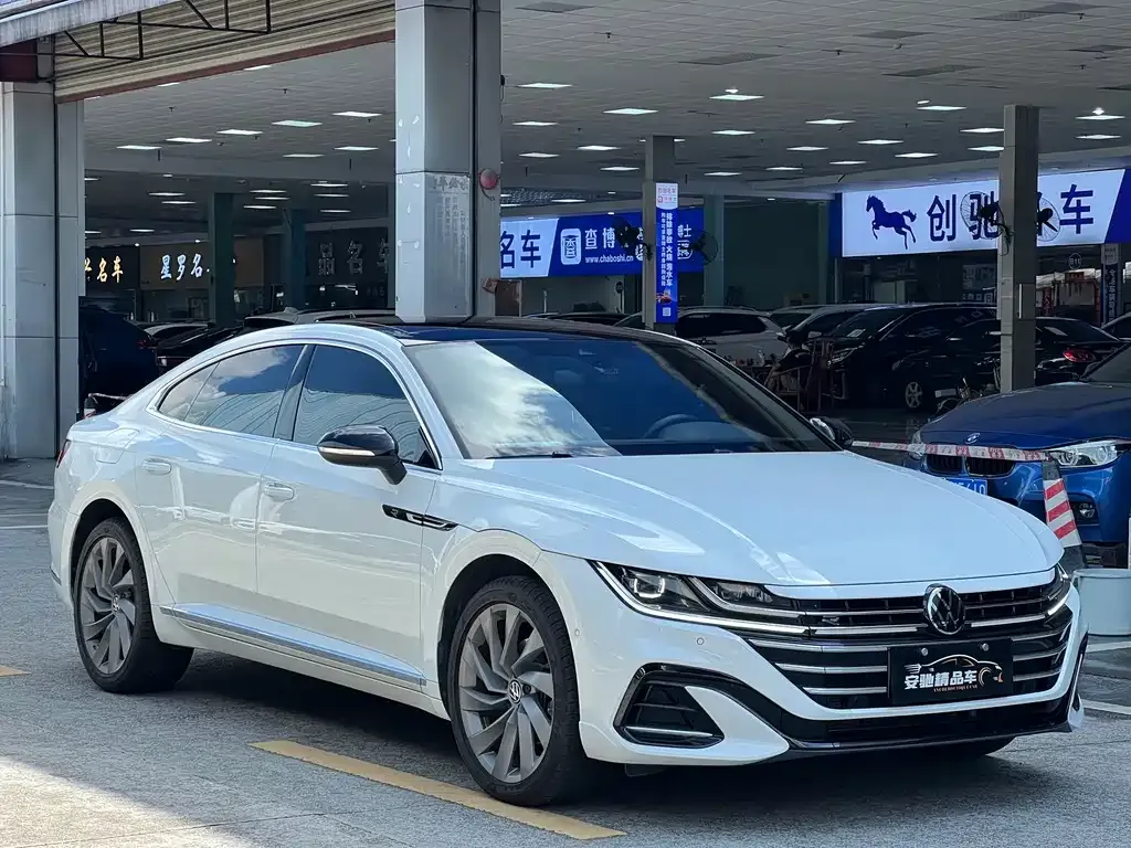 Volkswagen CC 2024 из CN, фото 3
