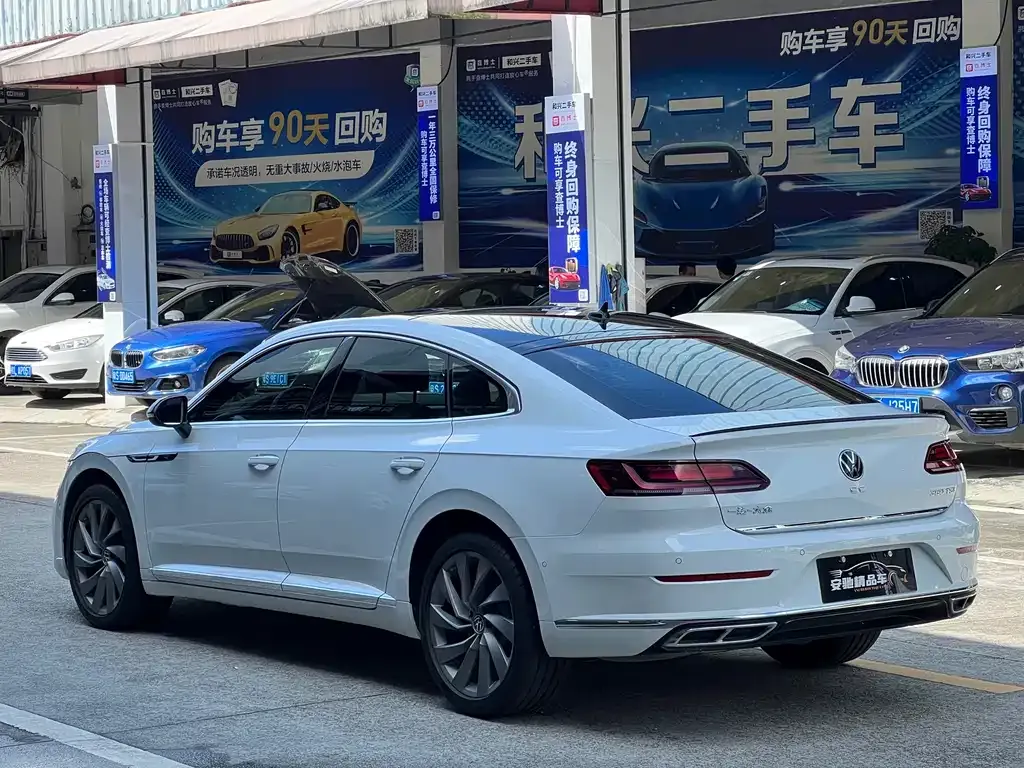 Volkswagen CC 2024 из CN, фото 6