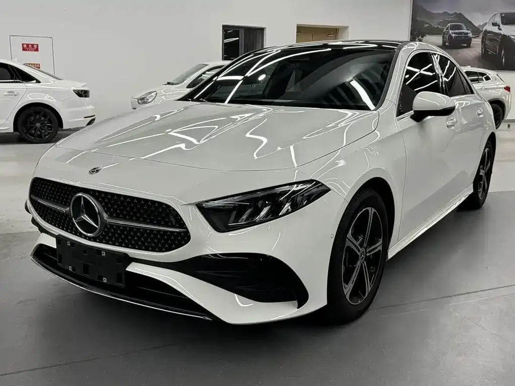Mercedes-Benz A-Class 2023 из CN, фото 1