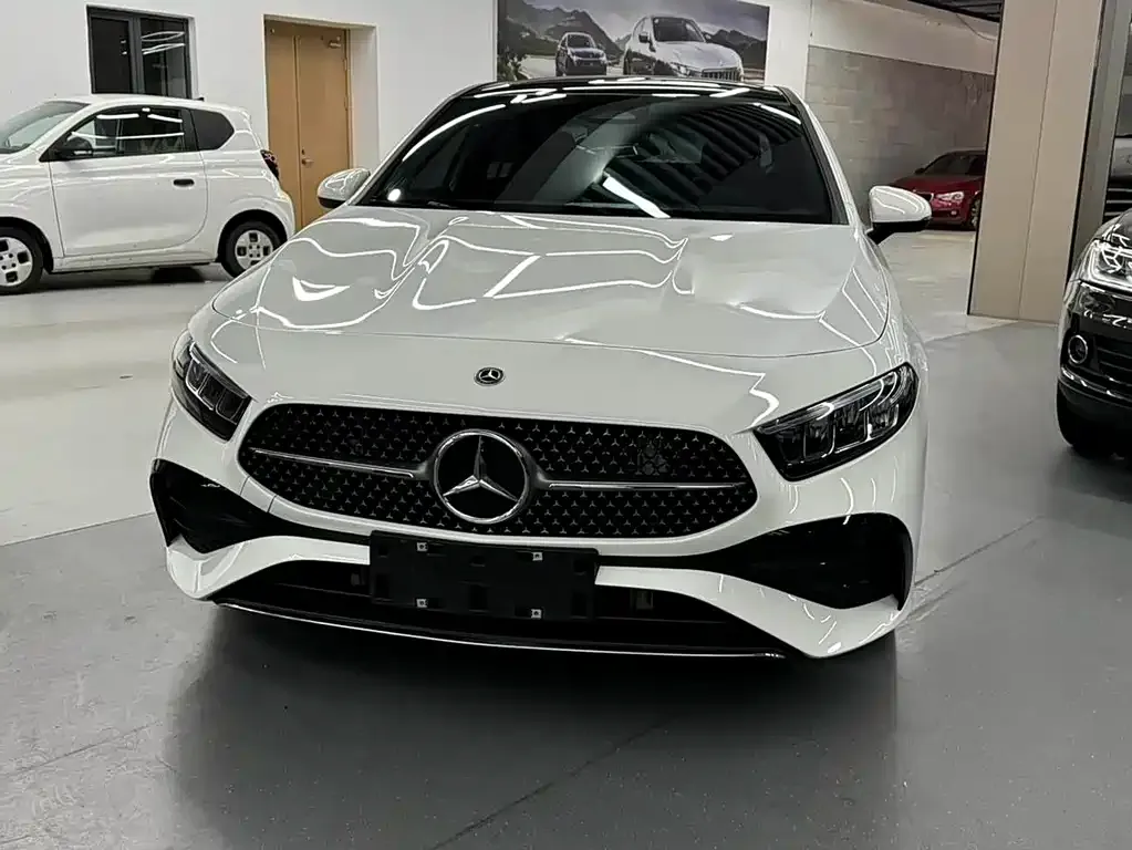 Mercedes-Benz A-Class 2023 из CN, фото 2