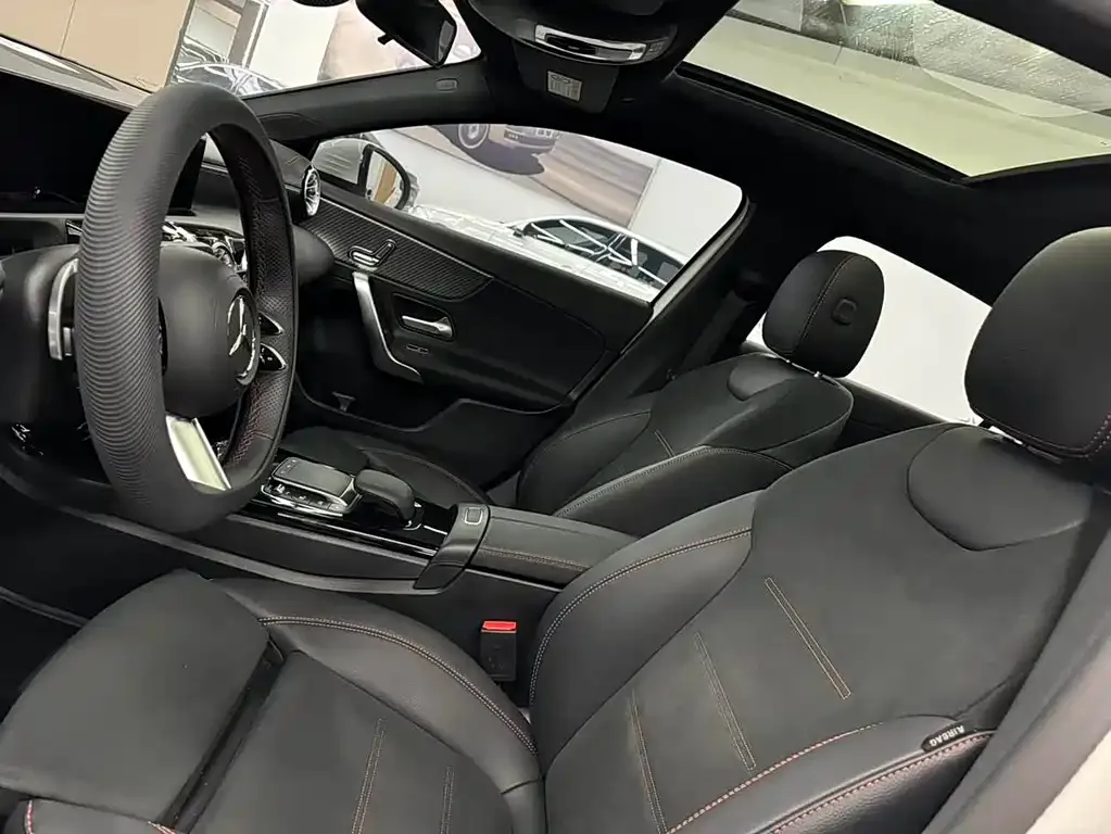 Mercedes-Benz A-Class 2023 из CN, фото 6