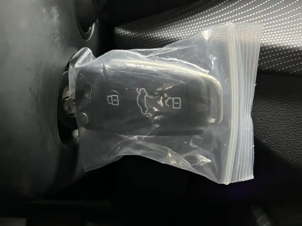 Audi Q2L 2023 из CN, фото 4