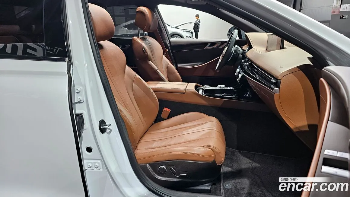 Genesis G80 — фото 10
