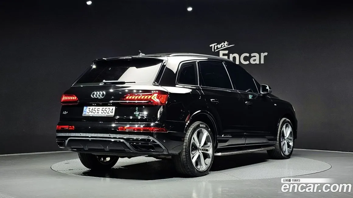 Audi Q7 — фото 2