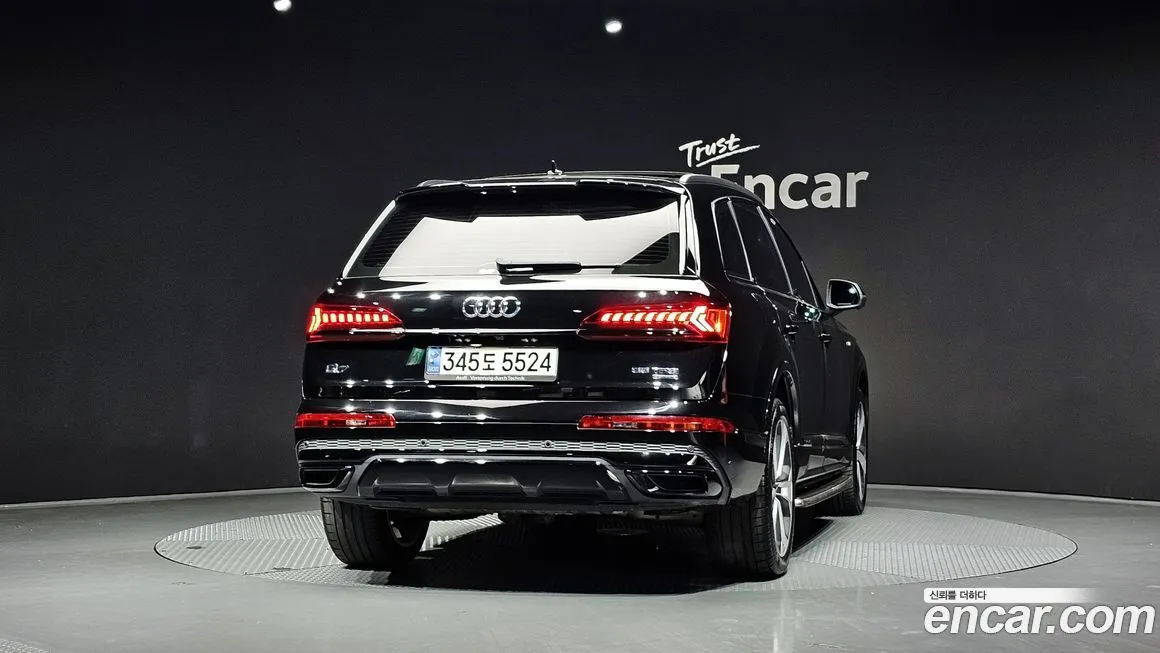 Audi Q7 — фото 4
