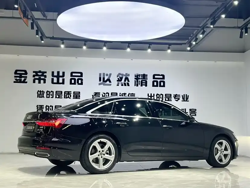 Audi A6L 2021 из CN, фото 6