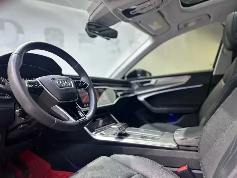 Audi A6L 2021 из CN, фото 8