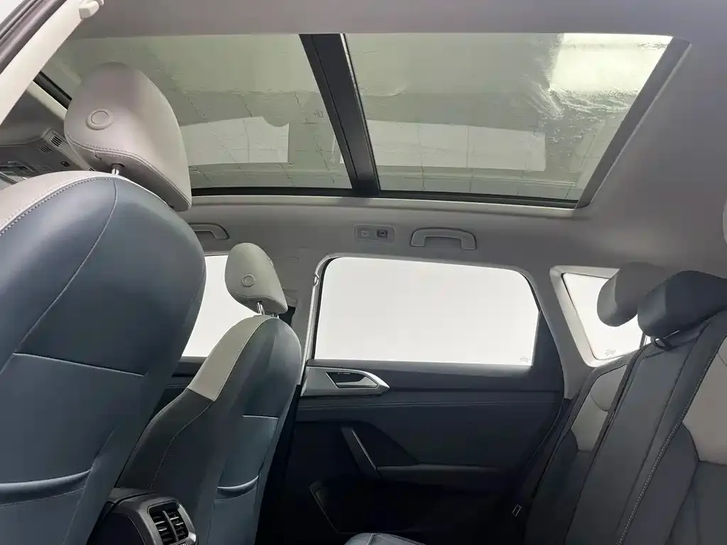 Volkswagen Tharu 2024 из CN, фото 10