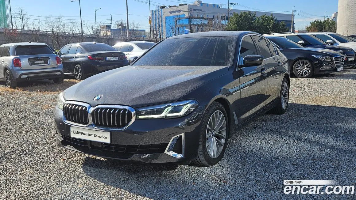 BMW 5-Series — фото 1
