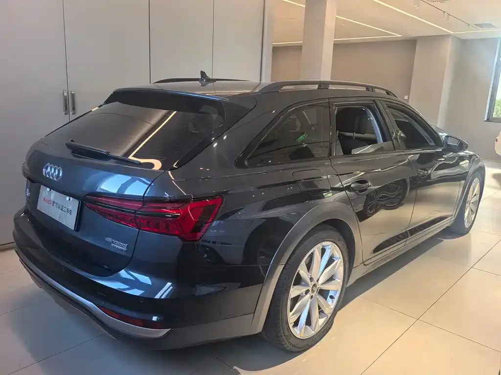 Audi A6 (Import) 2023 из CN, фото 3