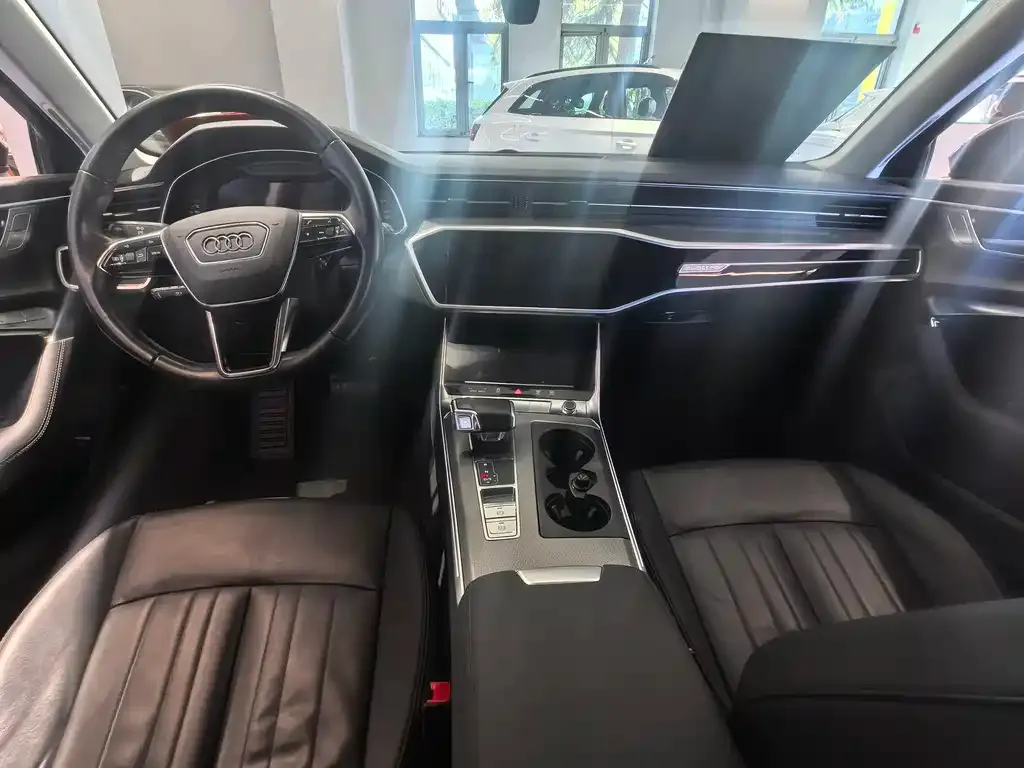 Audi A6 (Import) 2023 из CN, фото 9