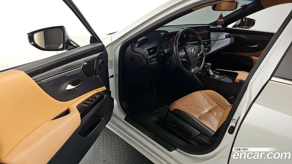 Lexus ES 2023 из KR, фото 10