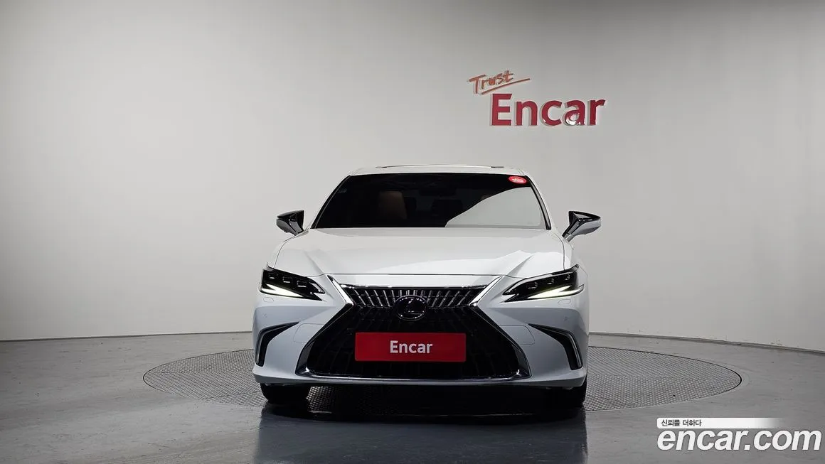 Lexus ES 2023 из KR, фото 3