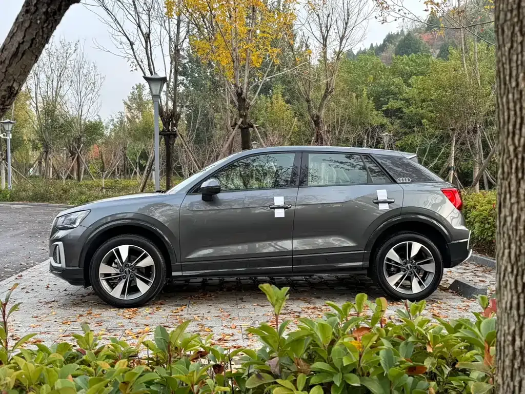 Audi Q2L 2022 из CN, фото 4